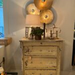 Armoire vintage