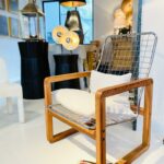chaise design en bois et metal