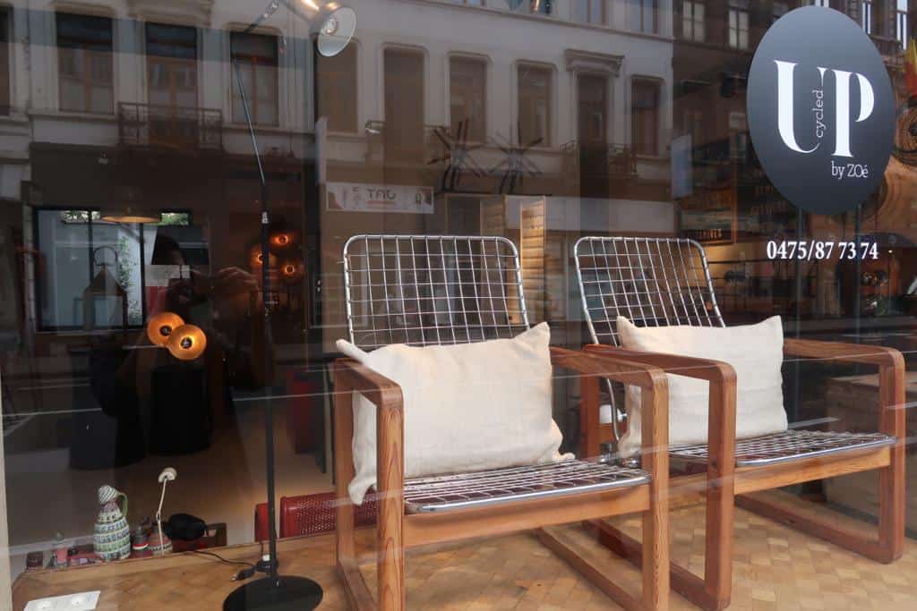 Vitrine de notre magasin vintage à Bruxelles